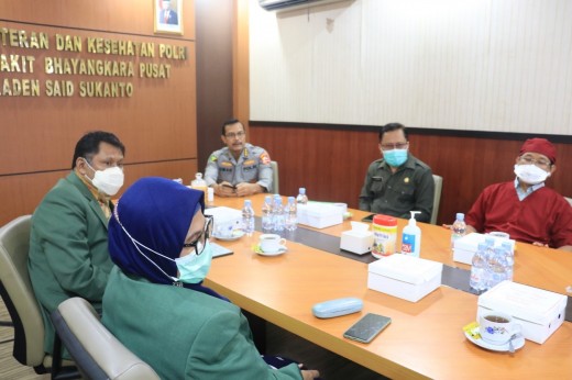 Kunjugan_RS_POLRI_-_2.jpg
