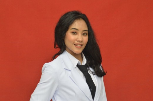 Nadia_Rezkleliza,_S.Ked_.jpg