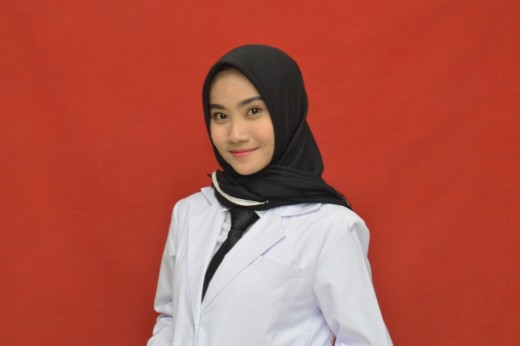 Septi_Dian_Yustini,_S,Ked.jpg