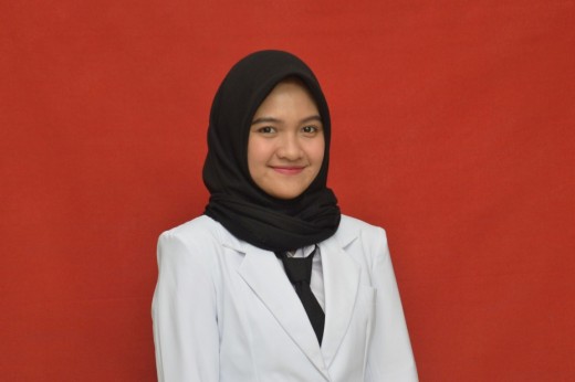 Nurina_Mutia_Farah,_S.Ked_.jpg