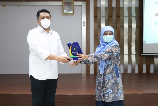 Kunjungan_Soeharto_Heerdjan_-_4.jpg