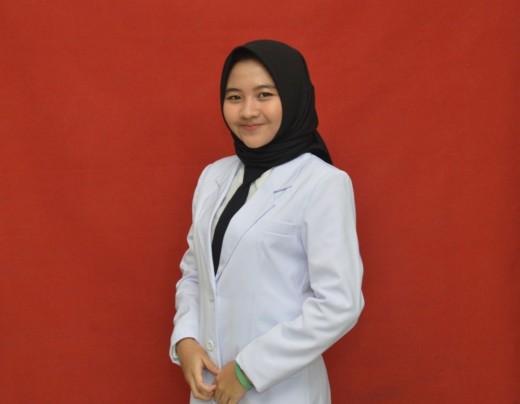 Tiara_Nadya_Putrianda,_S.Ked_.jpg